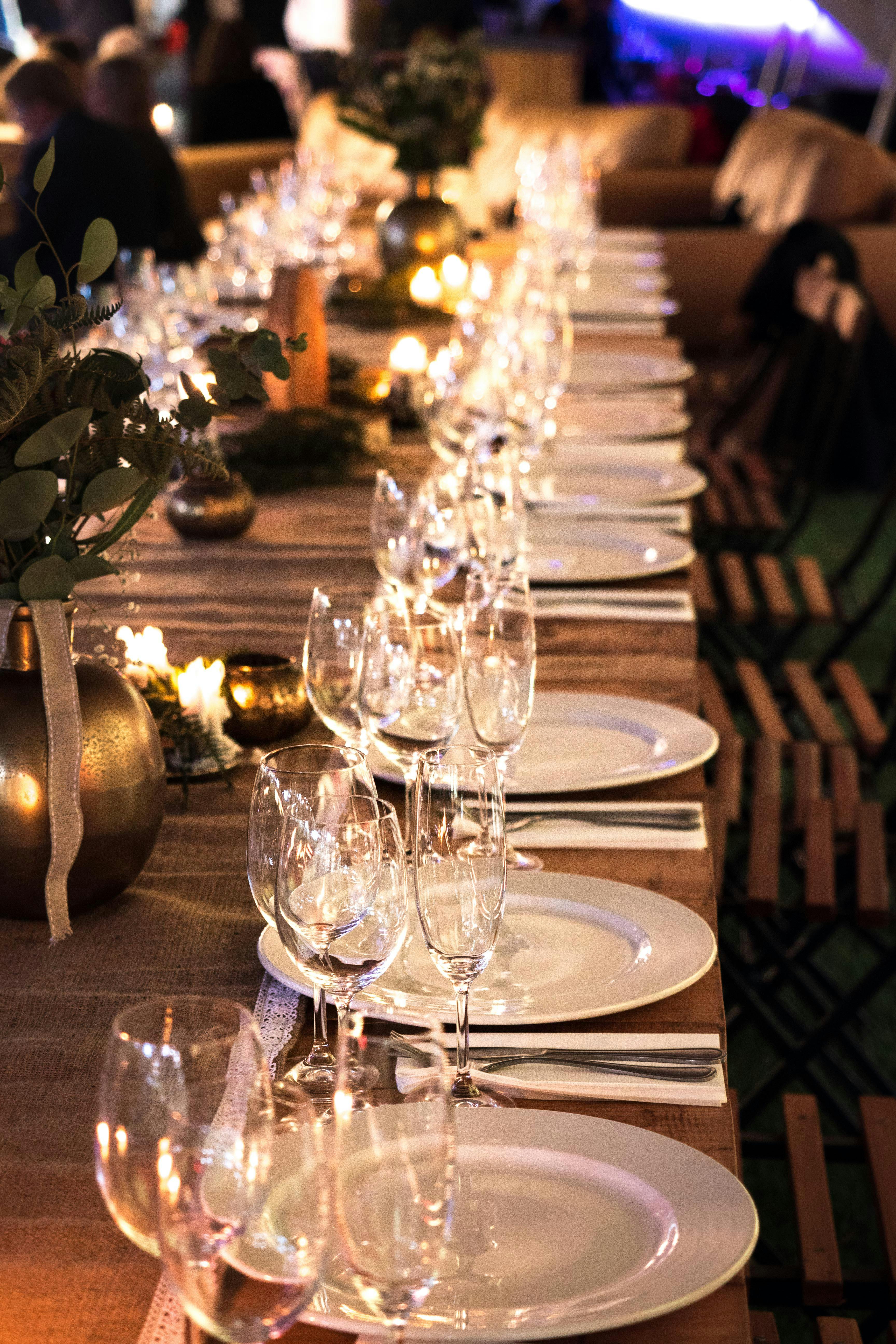plates on a tablew